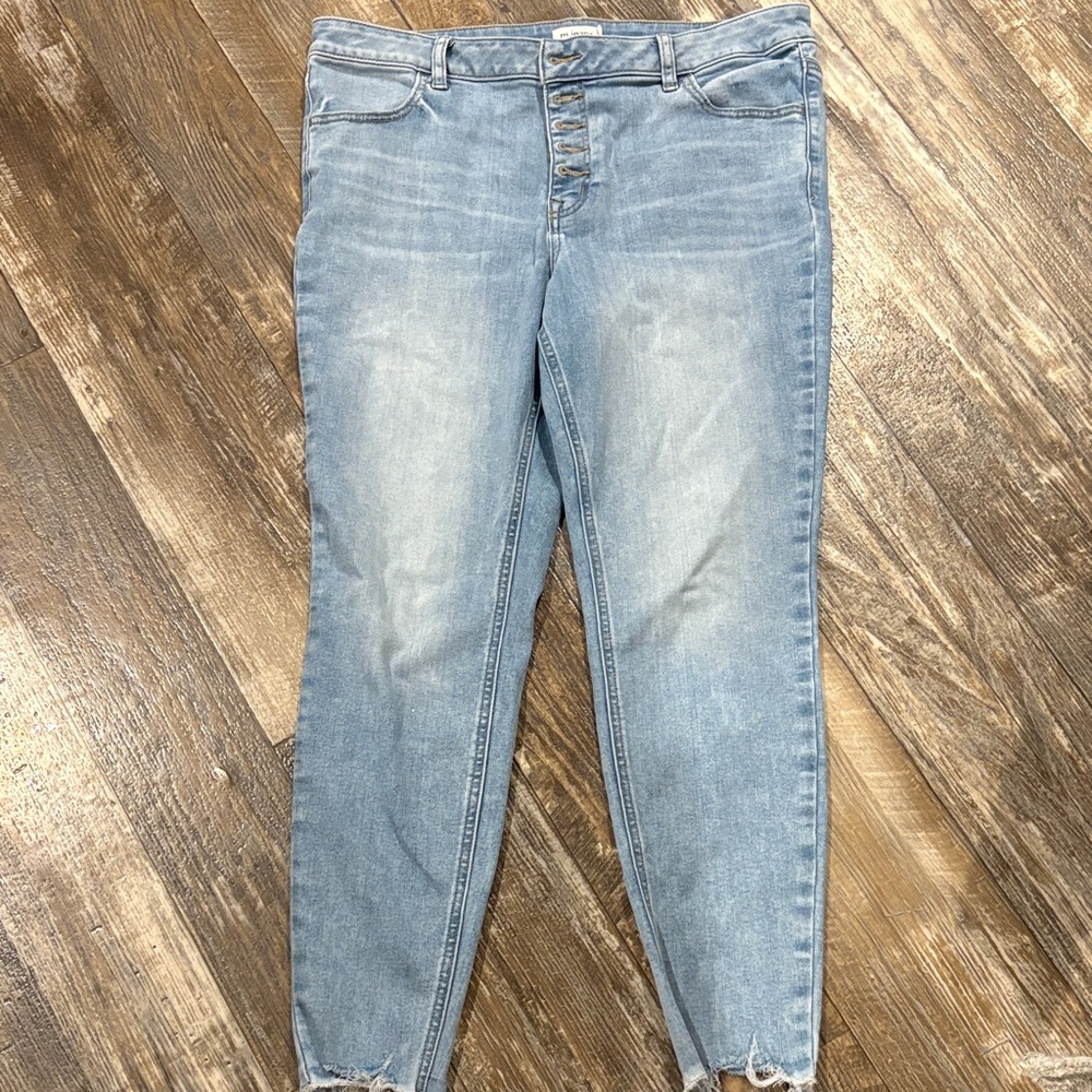 Maurices Light Wash Skinny Jeans